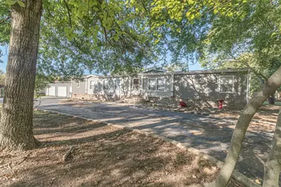 138 S Campbell Street, Alba, TX 75410 - Photo 3