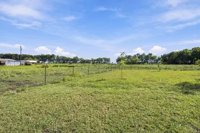 421 S Oak Street, Ector, TX 75439 - Photo 13