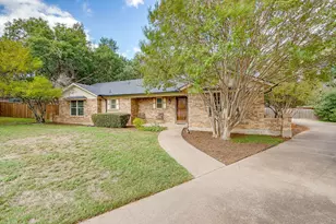504 Regina Ct, Euless, TX 76039 - Photo 3