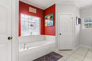 1605 Oak Hollow Dr, Woodway, TX 76712 - Photo 21