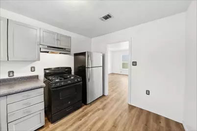 5025 Catalpa Street, Haltom City, TX 76117 - Photo 7