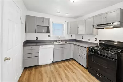 5025 Catalpa Street, Haltom City, TX 76117 - Photo 9