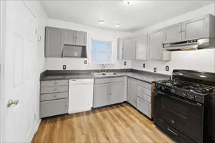5025 Catalpa St, Haltom City, TX 76117 - Photo 9