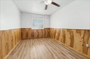 5025 Catalpa St, Haltom City, TX 76117 - Photo 11