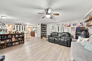 365 Beaver Ln, Waco, TX 76705 - Photo 3