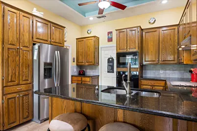 9004 Woodlawn Drive, Granbury, TX 76049 - Photo 15
