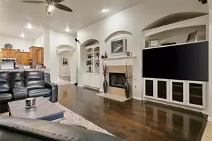 8121 Rock Elm Rd, Fort Worth, TX 76131 - Photo 11