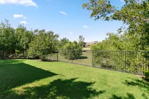 8121 Rock Elm Rd, Fort Worth, TX 76131 - Photo 5