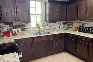 3227 Avenue I, Fort Worth, TX 76105 - Photo 11