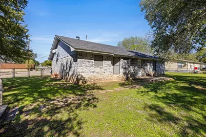 409 Walker Street, Glen Rose, TX 76043 - Photo 25