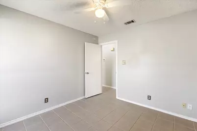 409 Walker Street, Glen Rose, TX 76043 - Photo 17
