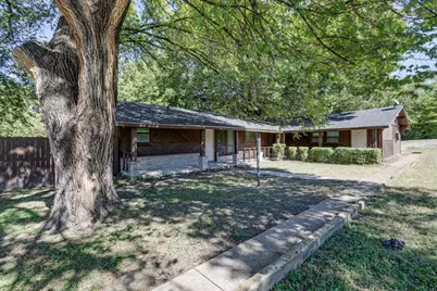 105 Barrows Lane, DeSoto, TX 75115 - Photo 7