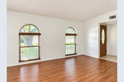 2022 Montana Trail, Grand Prairie, TX 75052 - Photo 5