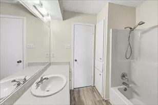 1006 Bland Dr, Arlington, TX 76010 - Photo 15