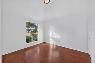 1311 Crest Glen Dr, Arlington, TX 76002 - Photo 25