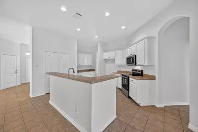 1311 Crest Glen Drive, Arlington, TX 76002 - Photo 9