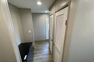 131 Vista Dr, Tye, TX 79563 - Photo 23