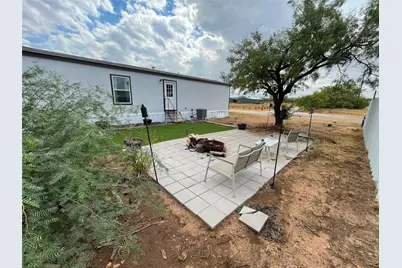 131 Vista Drive, Tye, TX 79563 - Photo 7