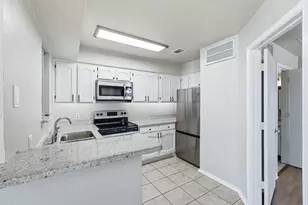 3129 Sondra Dr, Fort Worth, TX 76107 - Photo 13