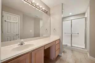 924 Bridges Dr, Arlington, TX 76012 - Photo 17