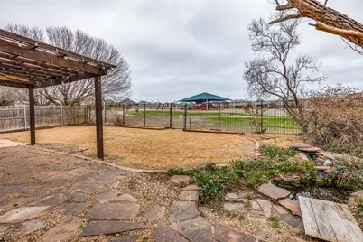 815 Hickory Street, Burleson, TX 76028 - Photo 25