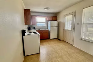 115 N Denton St, Weatherford, TX 76086 - Photo 5
