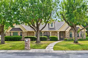 405 S Denton Ave, Justin, TX 76247 - Photo 1