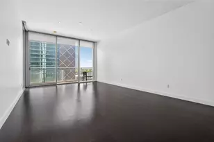 2900 McKinnon St, Dallas, TX 75201 - Photo 3