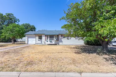 2328 Ave D, Abilene, TX 79601 - Photo 17