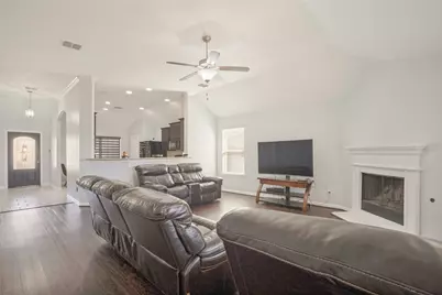 14317 Mariposa Lily Lane, Fort Worth, TX 76052 - Photo 7
