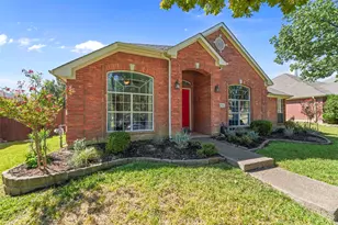 2768 Club Ridge Dr, Lewisville, TX 75067 - Photo 3