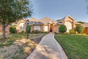 1500 Forest Meadows Ct, Bedford, TX 76021 - Photo 1