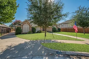 1500 Forest Meadows Ct, Bedford, TX 76021 - Photo 3