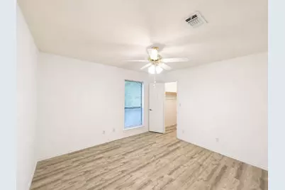 70 Legend Road, Benbrook, TX 76132 - Photo 9