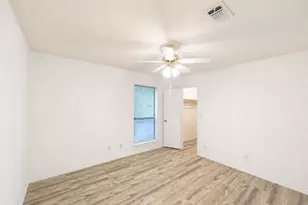 70 Legend Rd, Benbrook, TX 76132 - Photo 9