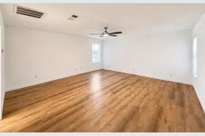 70 Legend Road, Benbrook, TX 76132 - Photo 15