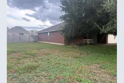 613 Sapphire Boulevard, Hewitt, TX 76643 - Photo 5