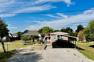 306 W Mesquite St, Gunter, TX 75058 - Photo 3