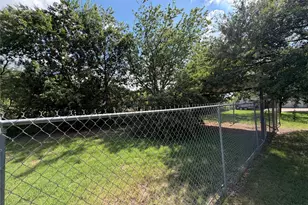 2117 Shorthorn Tr, Crowley, TX 76036 - Photo 15