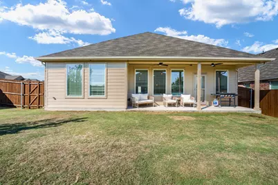 318 Sedalia Trail, Justin, TX 76247 - Photo 15