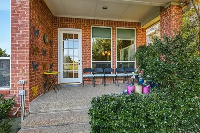 2122 Clearspring Drive N, Irving, TX 75063 - Photo 35
