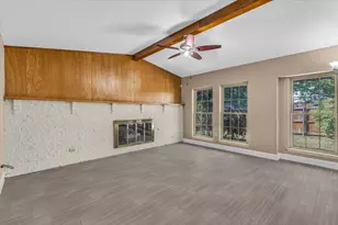 2801 Vancouver St, Irving, TX 75062 - Photo 9