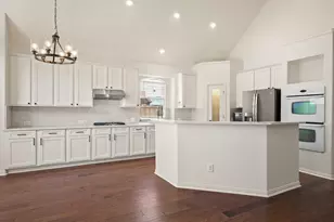 8301 Bartley Cir, Plano, TX 75025 - Photo 17