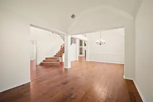 8301 Bartley Cir, Plano, TX 75025 - Photo 5