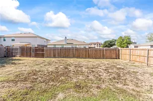 1429 Cherokee Rose Ln, Burleson, TX 76028 - Photo 15