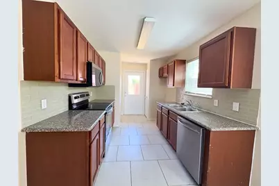 721 E College Street, Princeton, TX 75407 - Photo 3