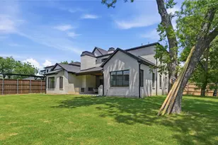 10921 Beauty Dr, Dallas, TX 75229 - Photo 39