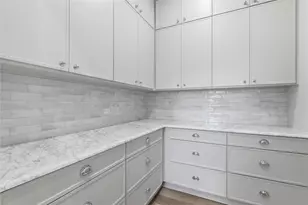 10921 Beauty Dr, Dallas, TX 75229 - Photo 17