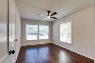 308 W Avenue F, Garland, TX 75040 - Photo 11