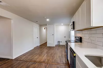 308 W Avenue F, Garland, TX 75040 - Photo 9